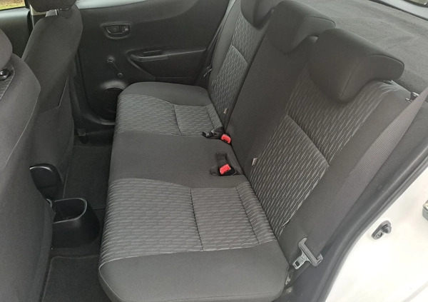 Toyota Yaris cena 41990 przebieg: 113434, rok produkcji 2013 z Chodzież małe 277